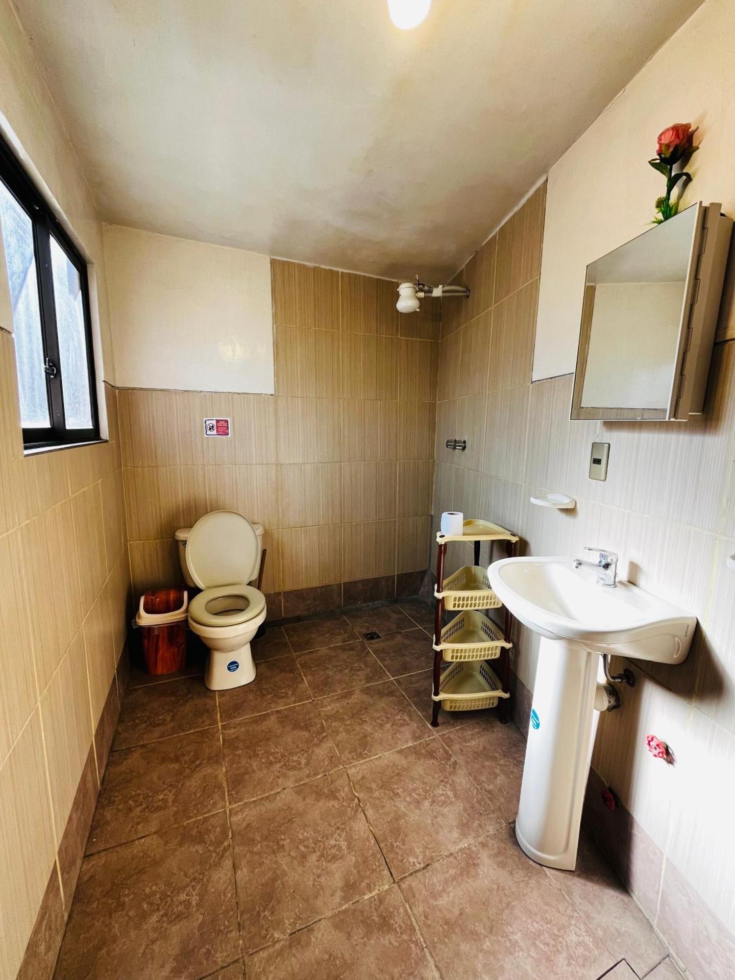 Casa De Huespedes "La Casa Bonita" Pansiyon La Paz Dış mekan fotoğraf