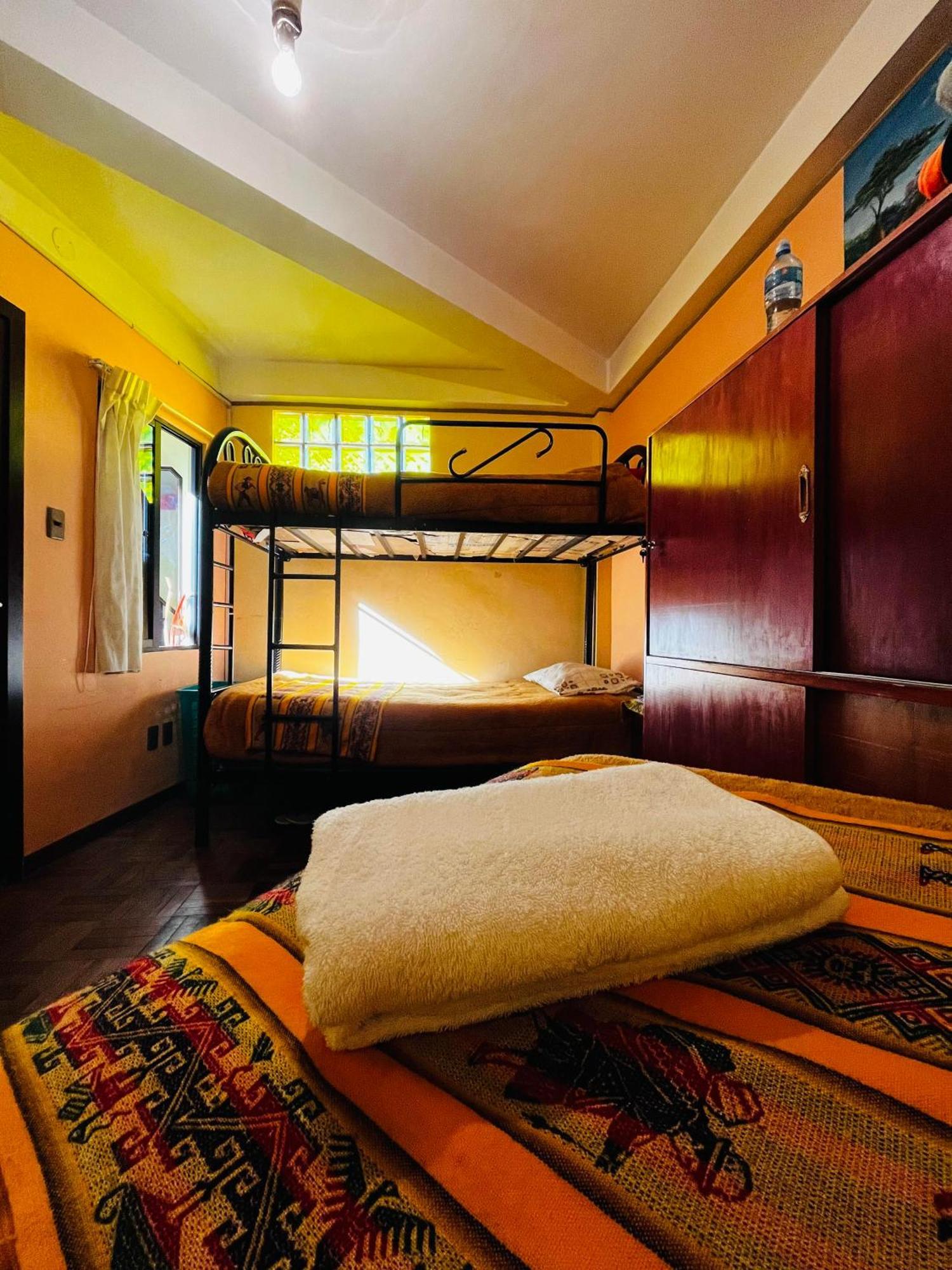 Casa De Huespedes "La Casa Bonita" Pansiyon La Paz Dış mekan fotoğraf