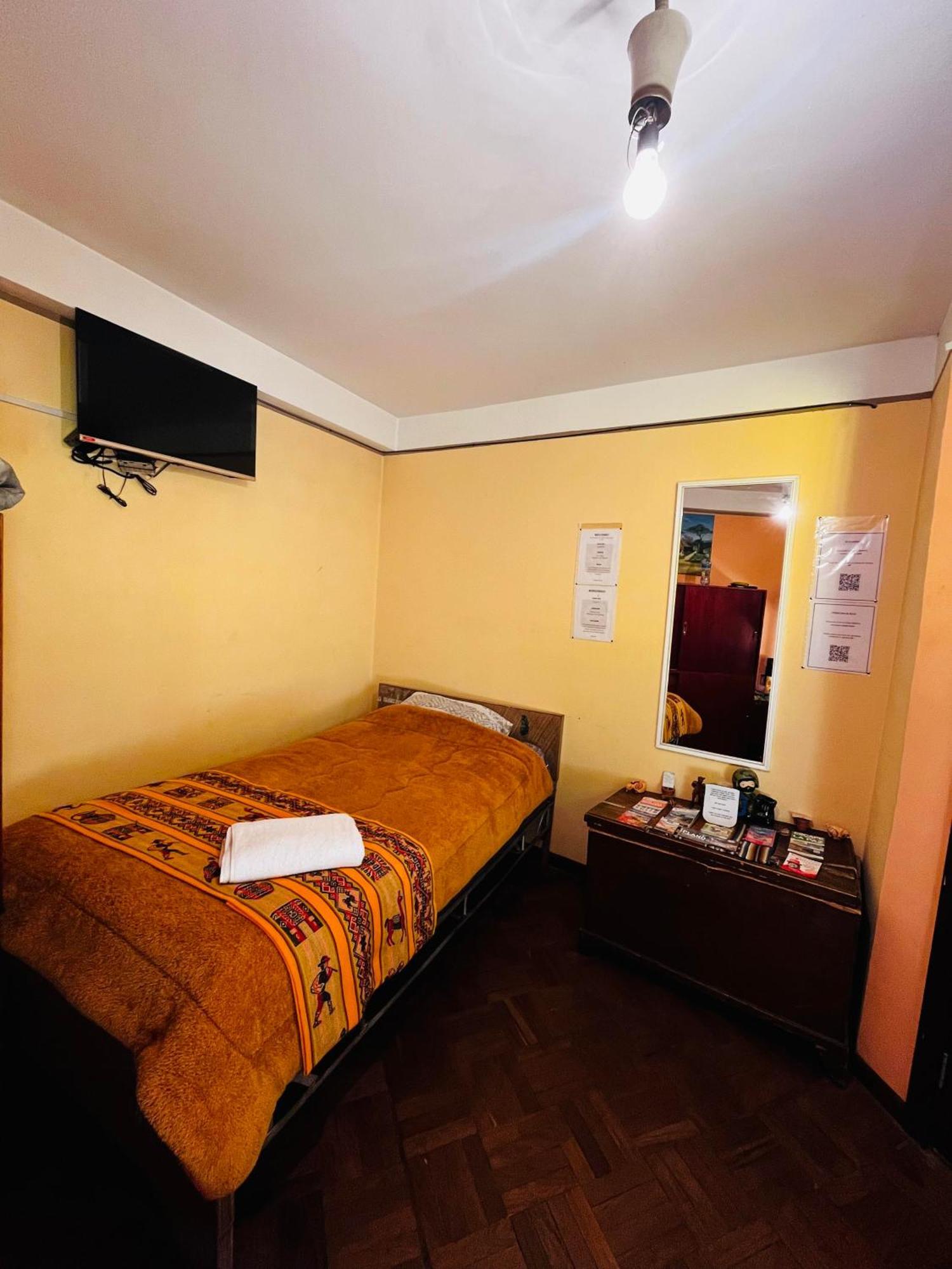 Casa De Huespedes "La Casa Bonita" Pansiyon La Paz Dış mekan fotoğraf