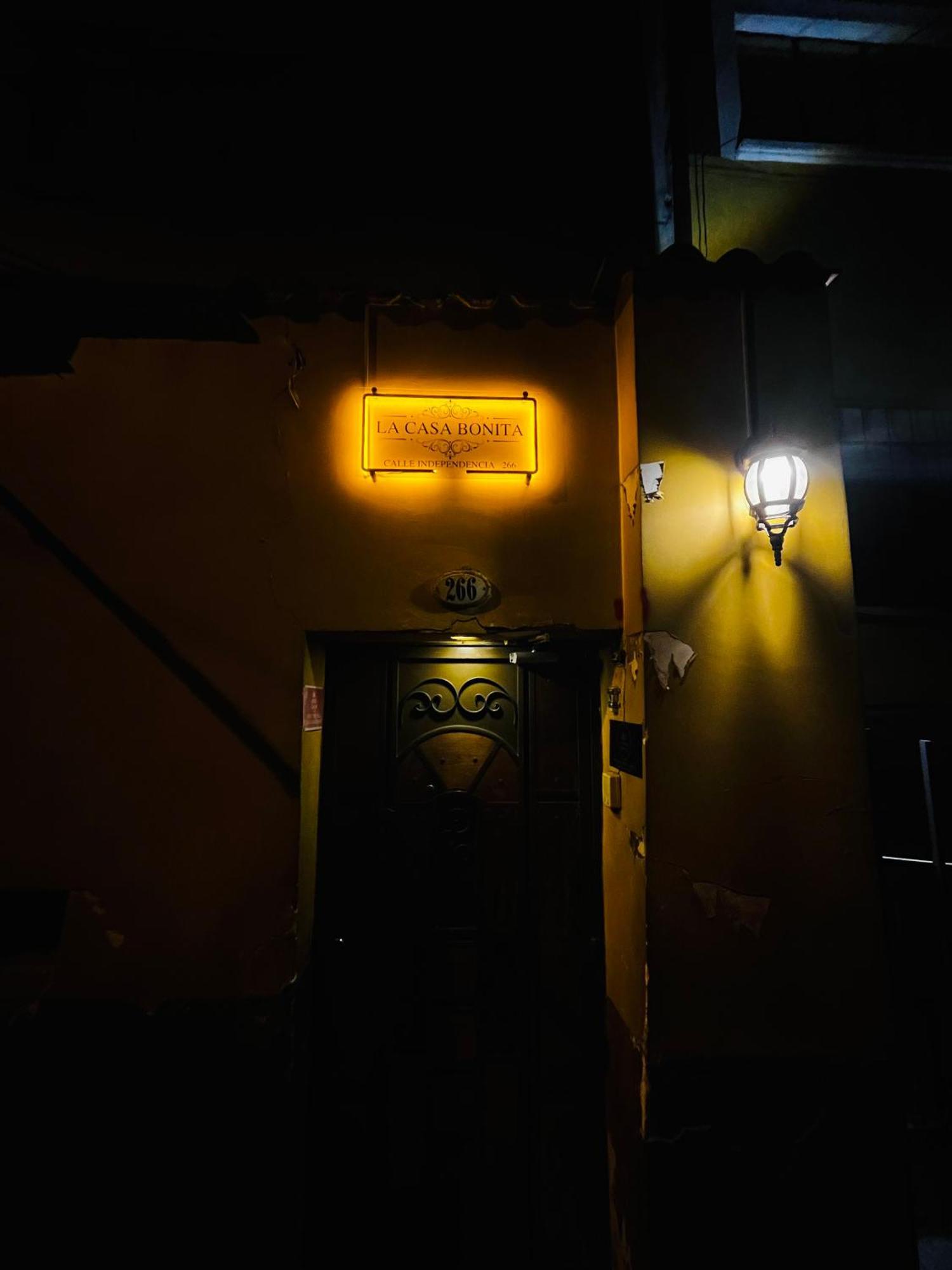 Casa De Huespedes "La Casa Bonita" Pansiyon La Paz Dış mekan fotoğraf